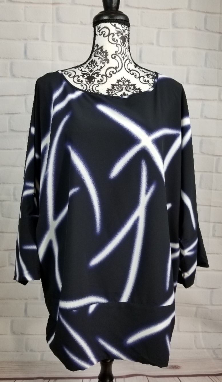 Chico's geo print dolmen tab sleeve tunic size 3